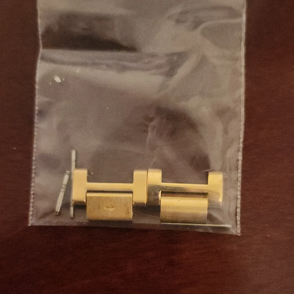 Gold tone Movado BOLD Watch - Picture 5 of 5